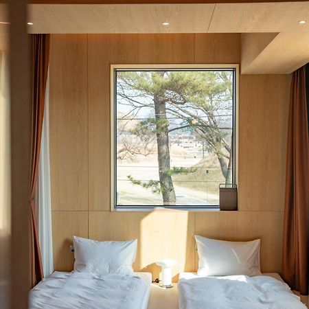 Pbr7 Hotel Unusual Stay Gyeongju Bagian luar foto