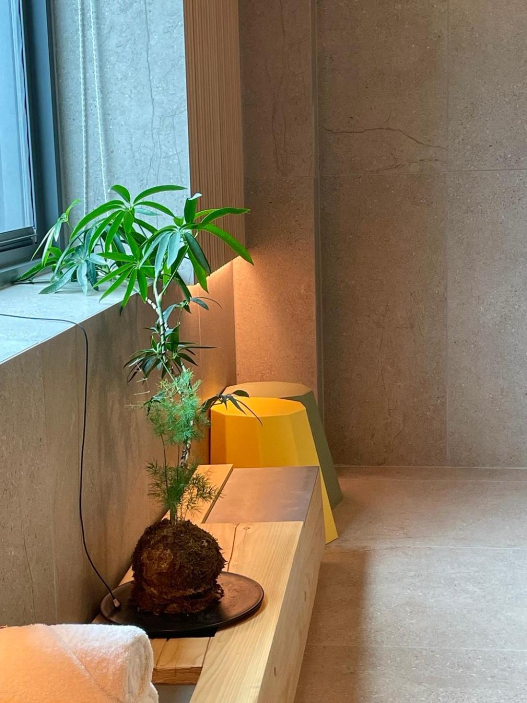 Pbr7 Hotel Unusual Stay Gyeongju Bagian luar foto