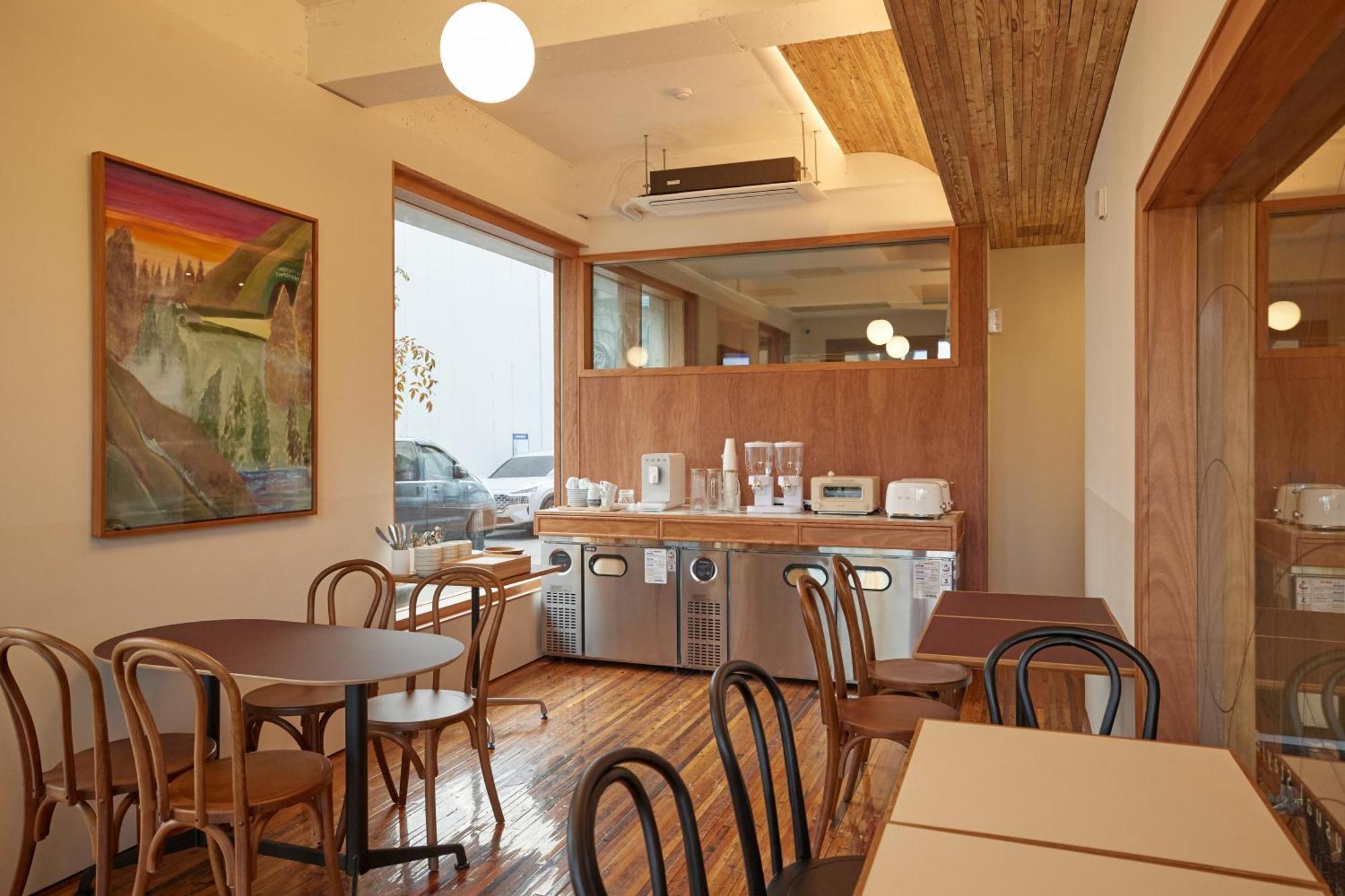 Pbr7 Hotel Unusual Stay Gyeongju Bagian luar foto